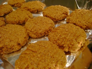 Recipe: Vegan Pumpkin Molasses Cookies